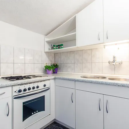 Apartment Maestral