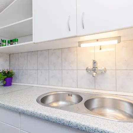 Maestral * Grebaštica