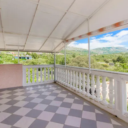 Maestral 公寓 Grebaštica